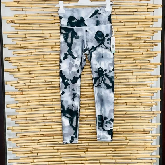 NWT Balance Collection Black Tie Dye Burst compression leggings - Picture 3 of 8